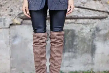 brown boots and black leggings outfit