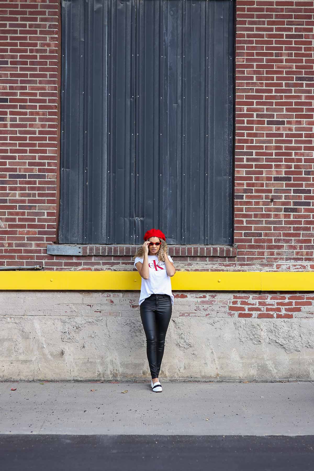 parisian style graphic tee outfit