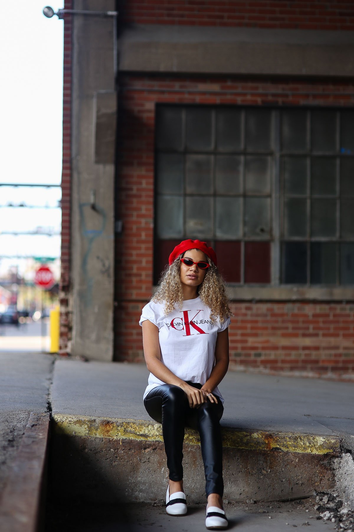 parisian style graphic tee outfit