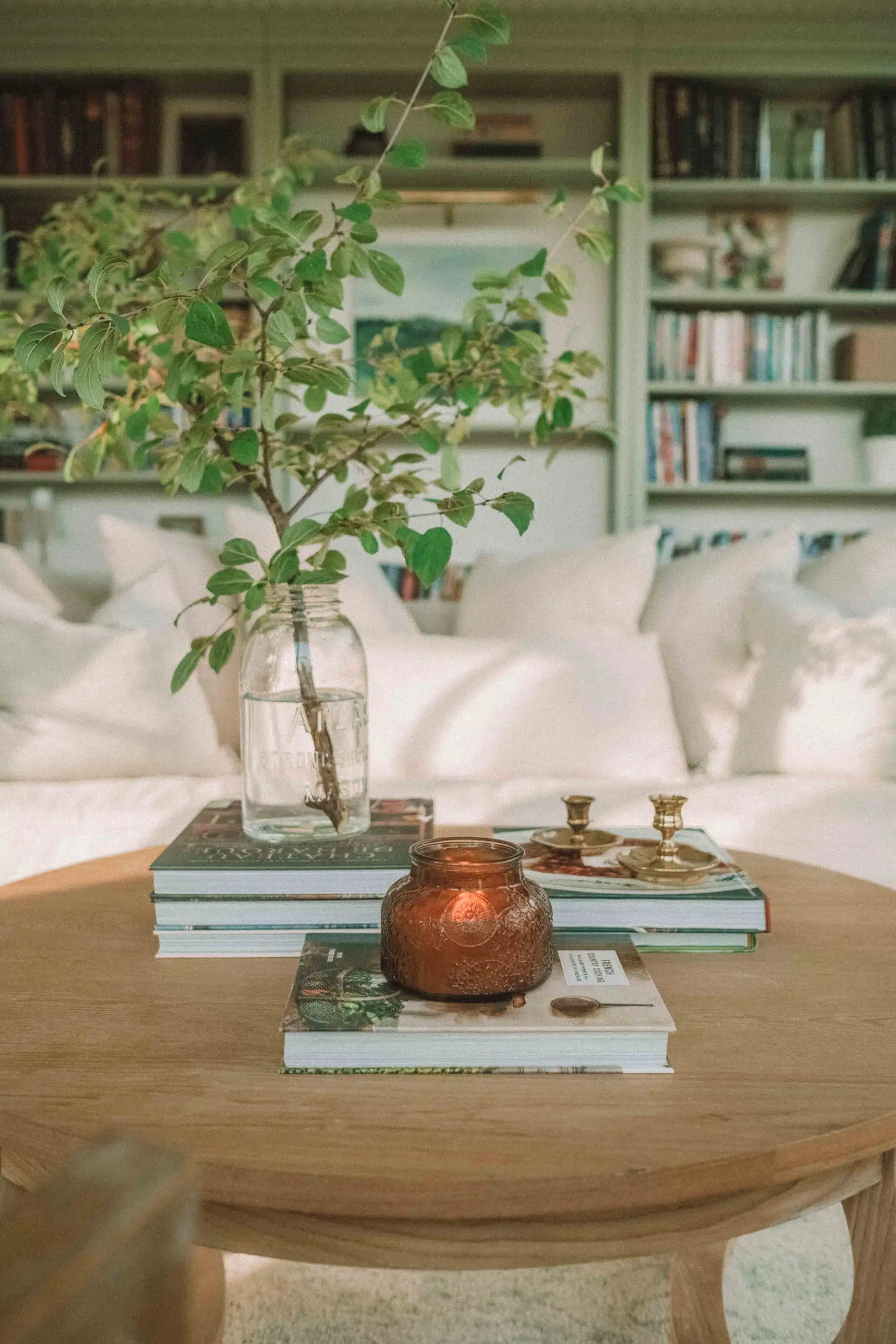round coffee table styling