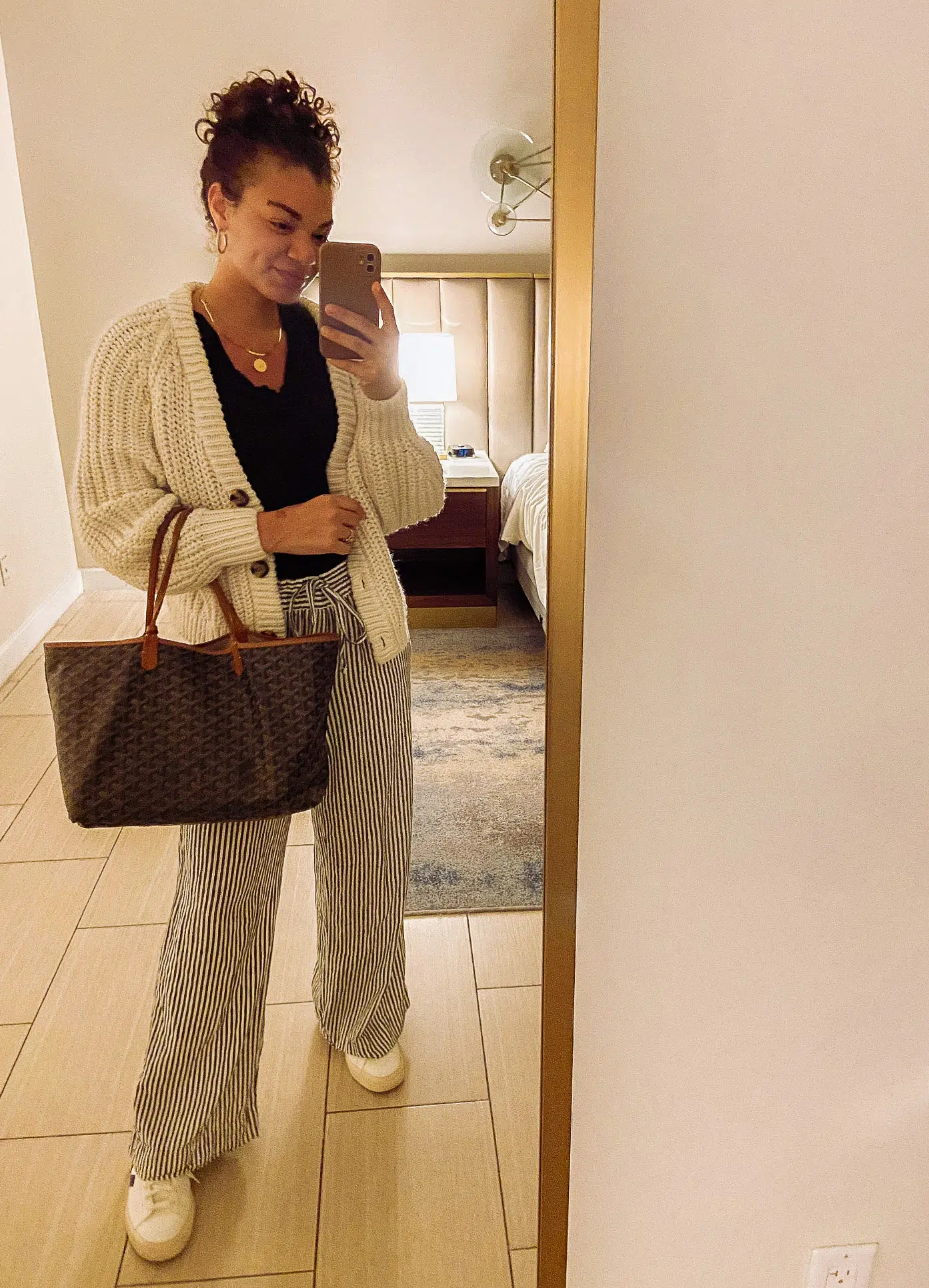 travel outfit