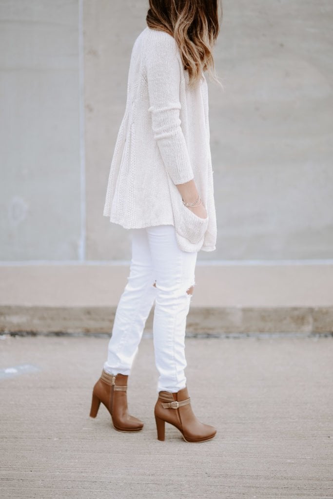 all white outfit for a post that tells you about the fashion rules you should break!