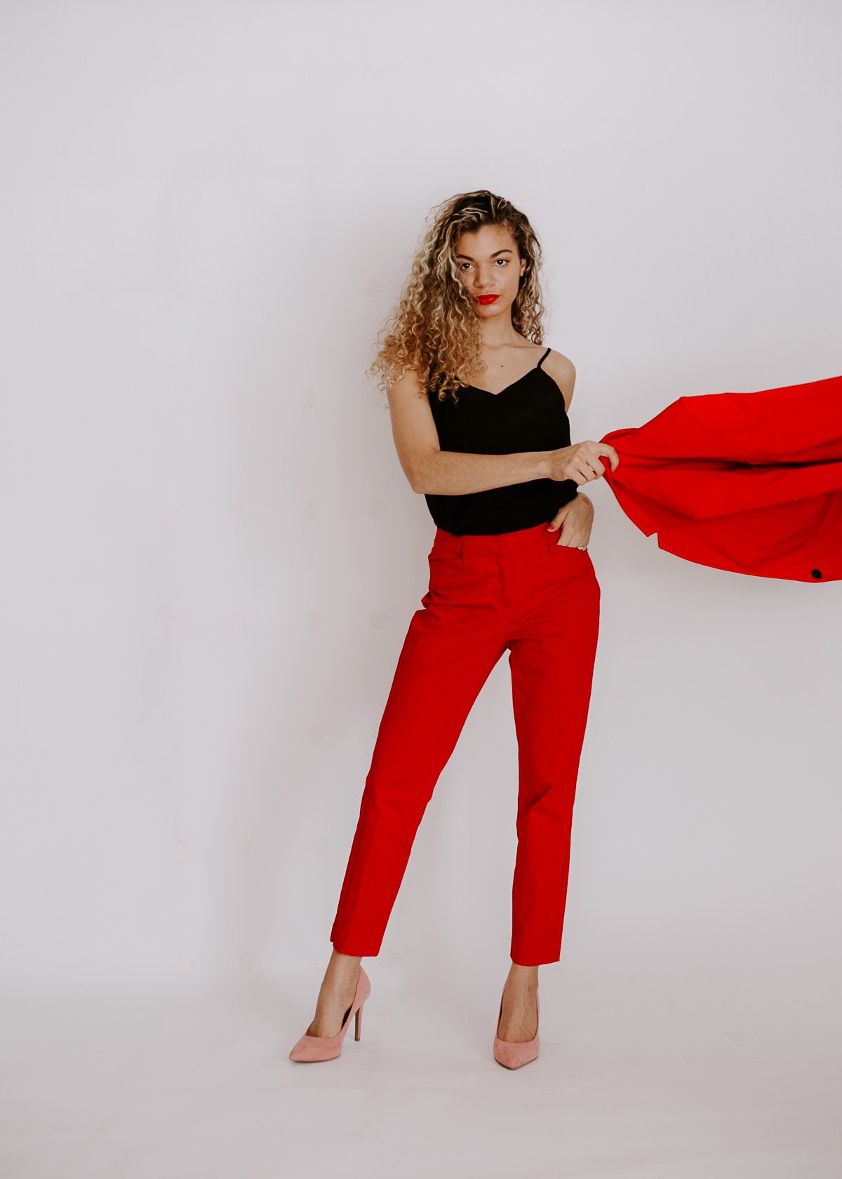 Red and pink outfits that are perfect for Valentine's Day or wearing them for spring. These colors together are great spring outfit ideas too! This red suit set is also trending.