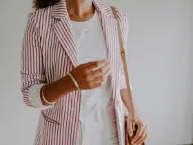 striped blazer and white jeans outfit