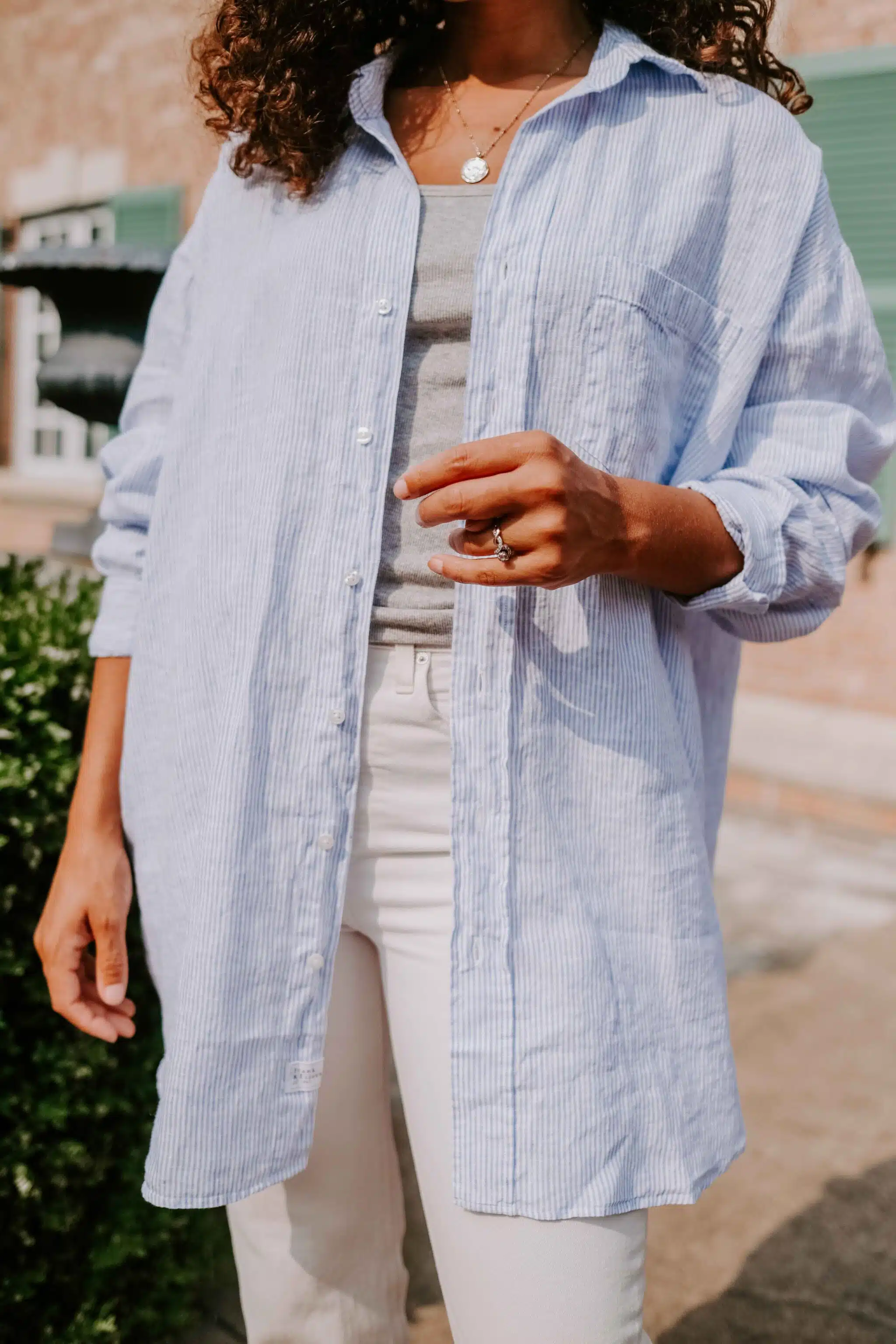 linen button down summer outfit