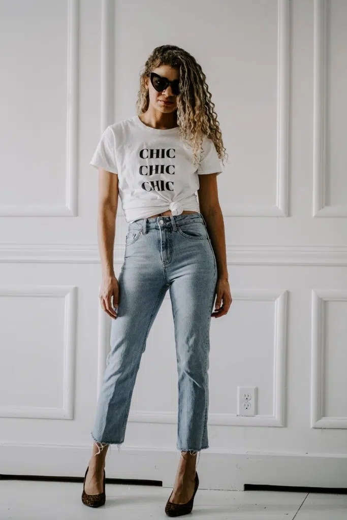 chic graphic tee outfit