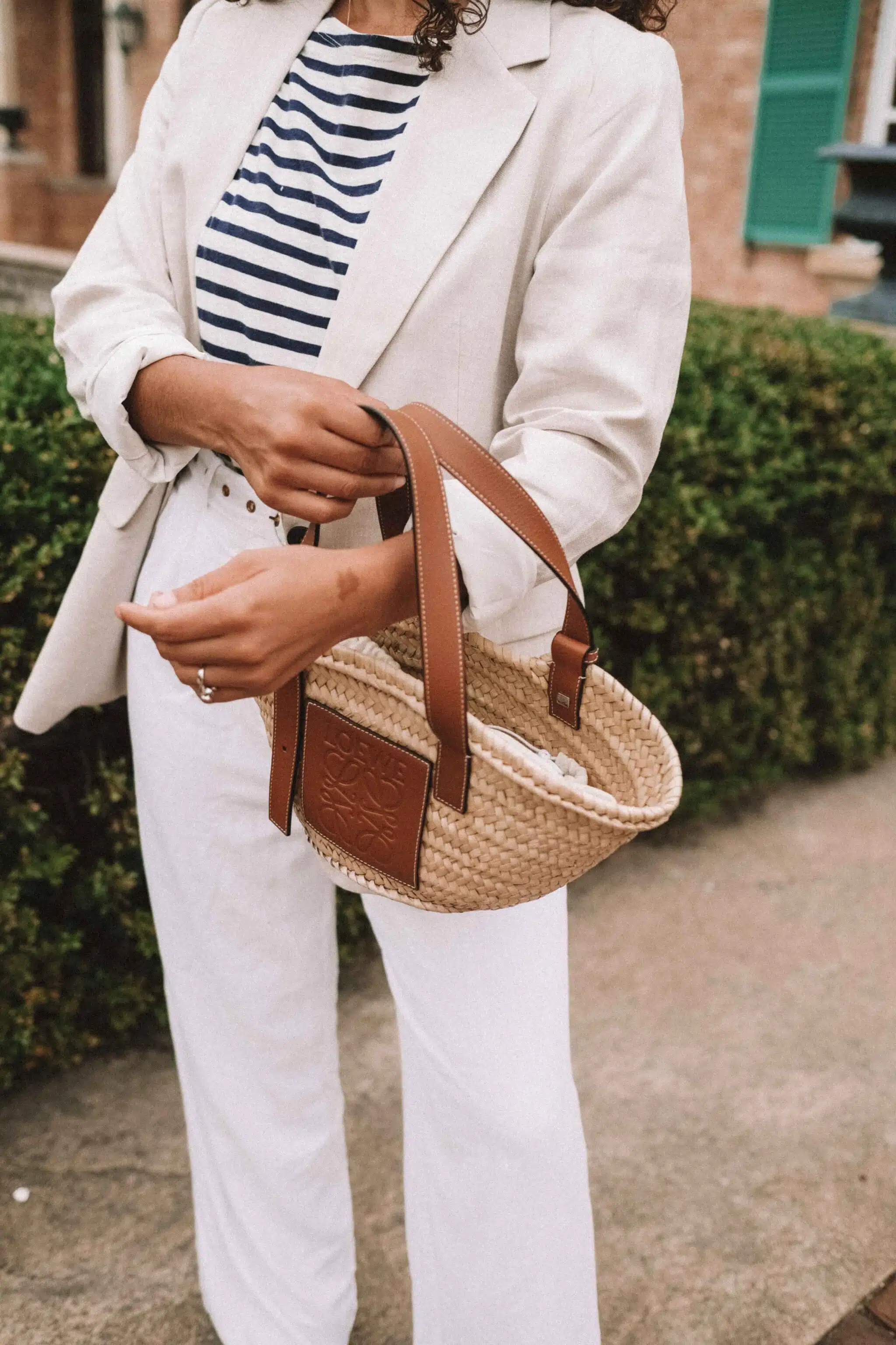 white linen pants outfit