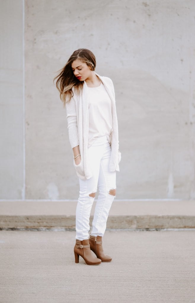 all white outfit for a post that tells you about the fashion rules you should break!