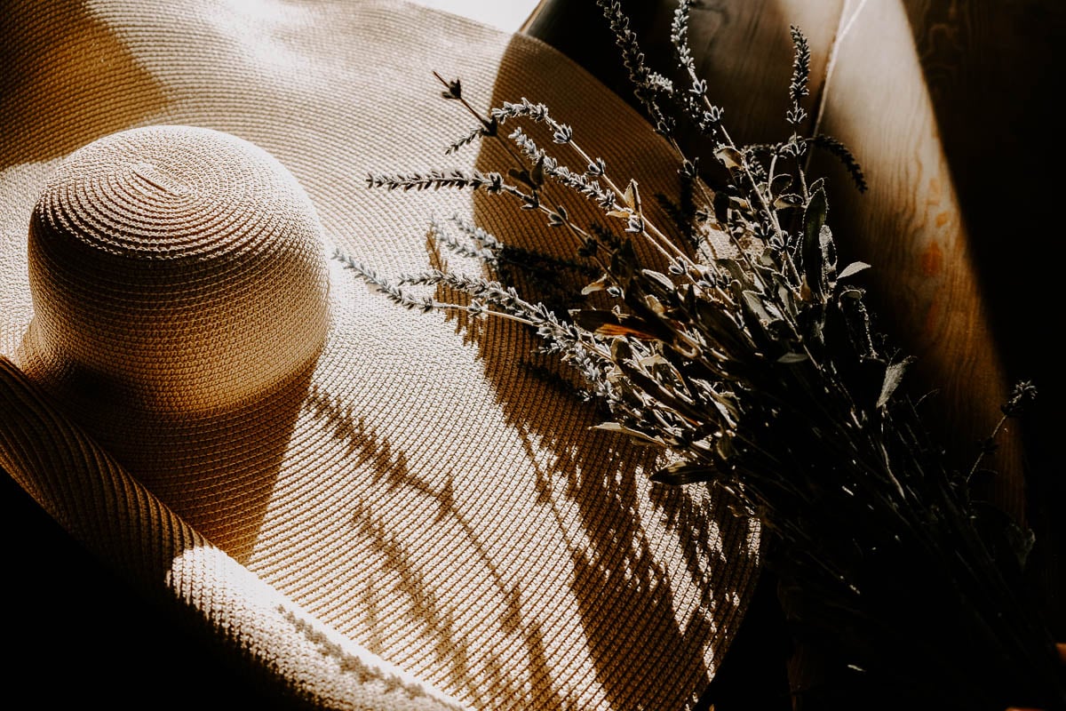 Straw hat and lavender-summer photography 